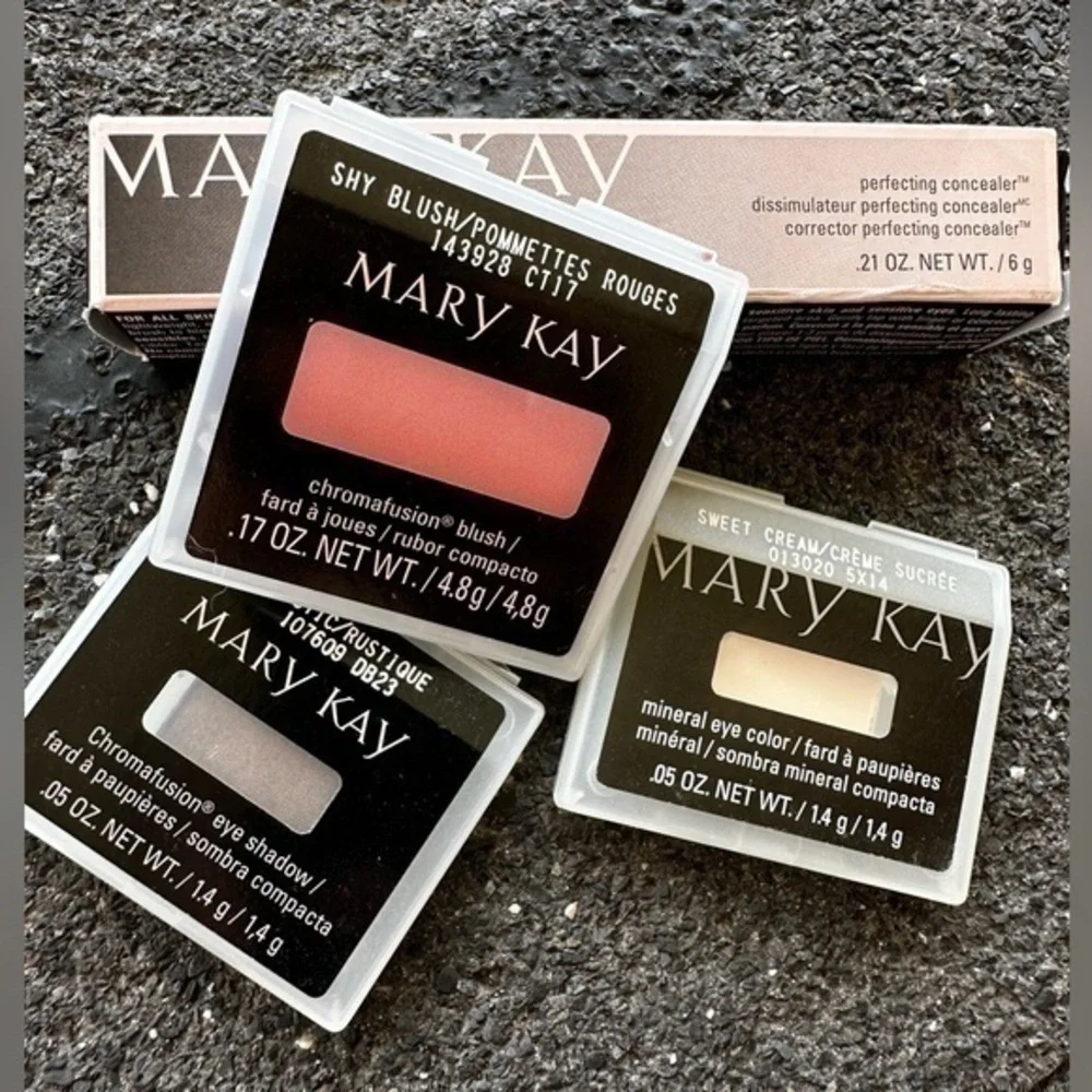 MARY KAY BUNDLE
